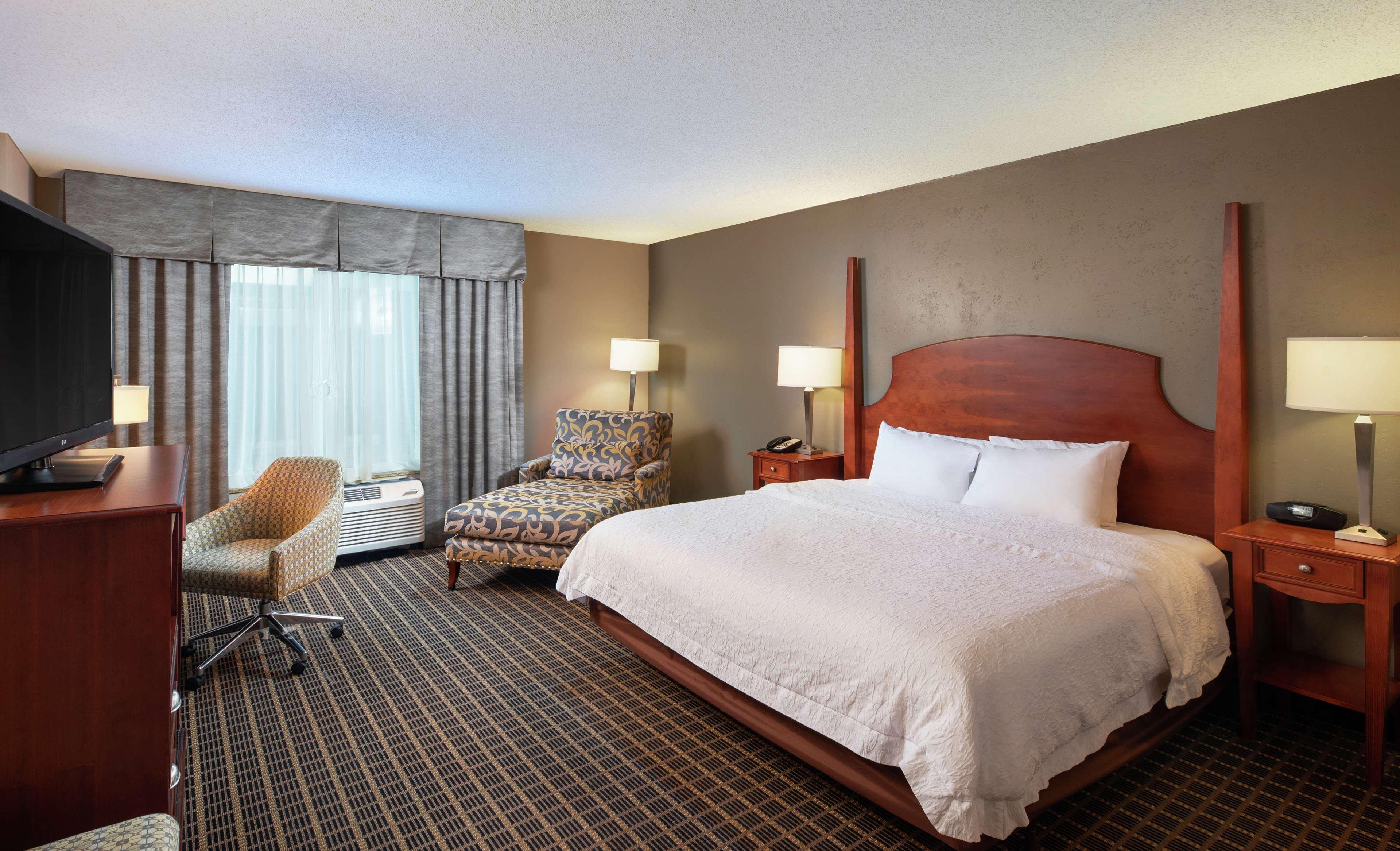 Hampton Inn & Suites Greenville-Downtown-Riverplace מראה חיצוני תמונה