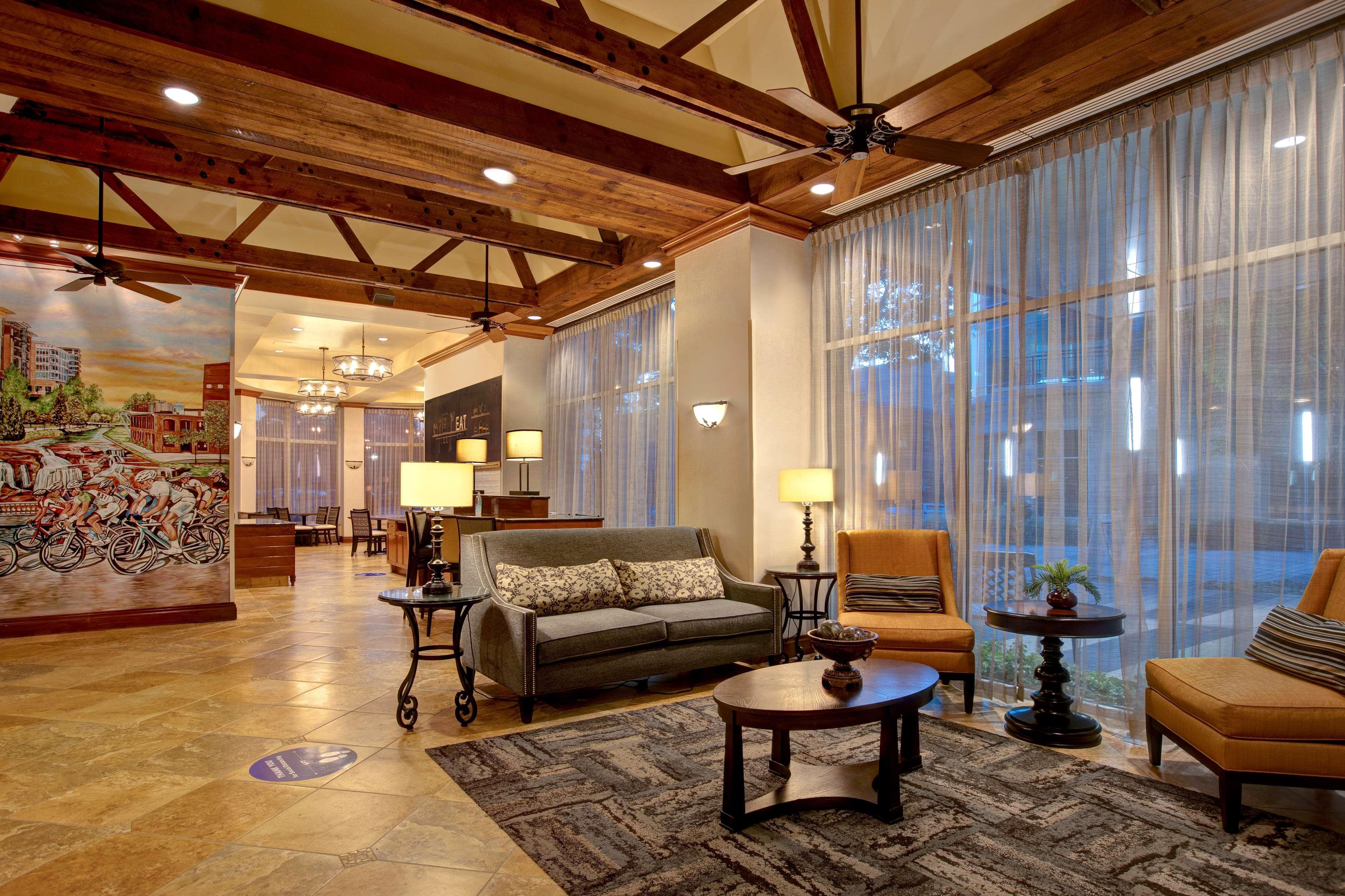Hampton Inn & Suites Greenville-Downtown-Riverplace מראה חיצוני תמונה