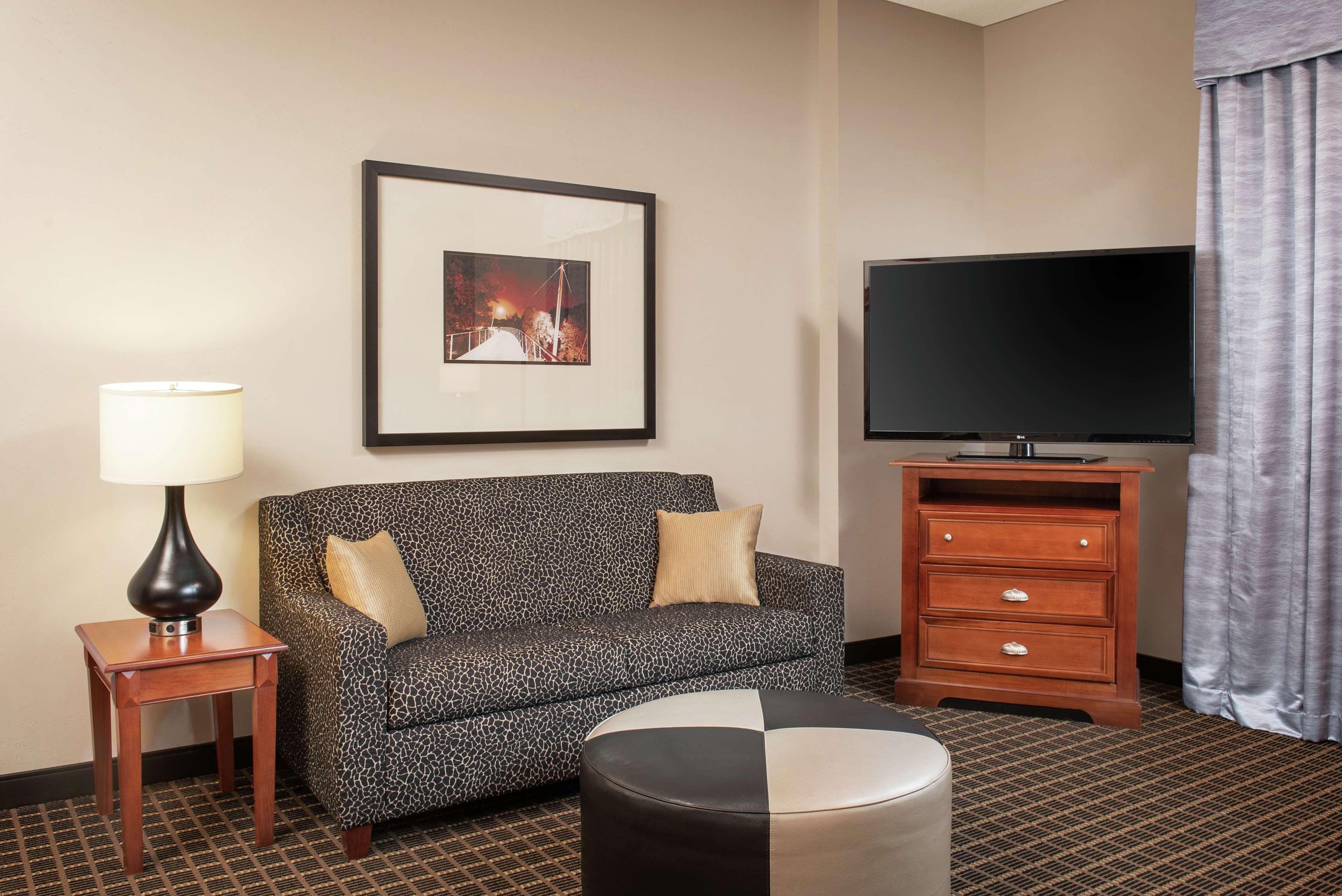 Hampton Inn & Suites Greenville-Downtown-Riverplace מראה חיצוני תמונה