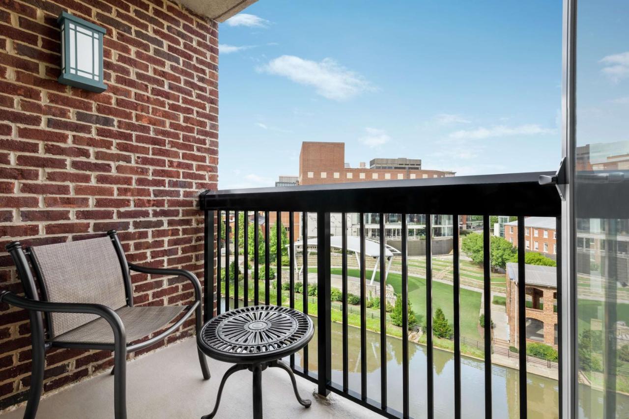 Hampton Inn & Suites Greenville-Downtown-Riverplace מראה חיצוני תמונה