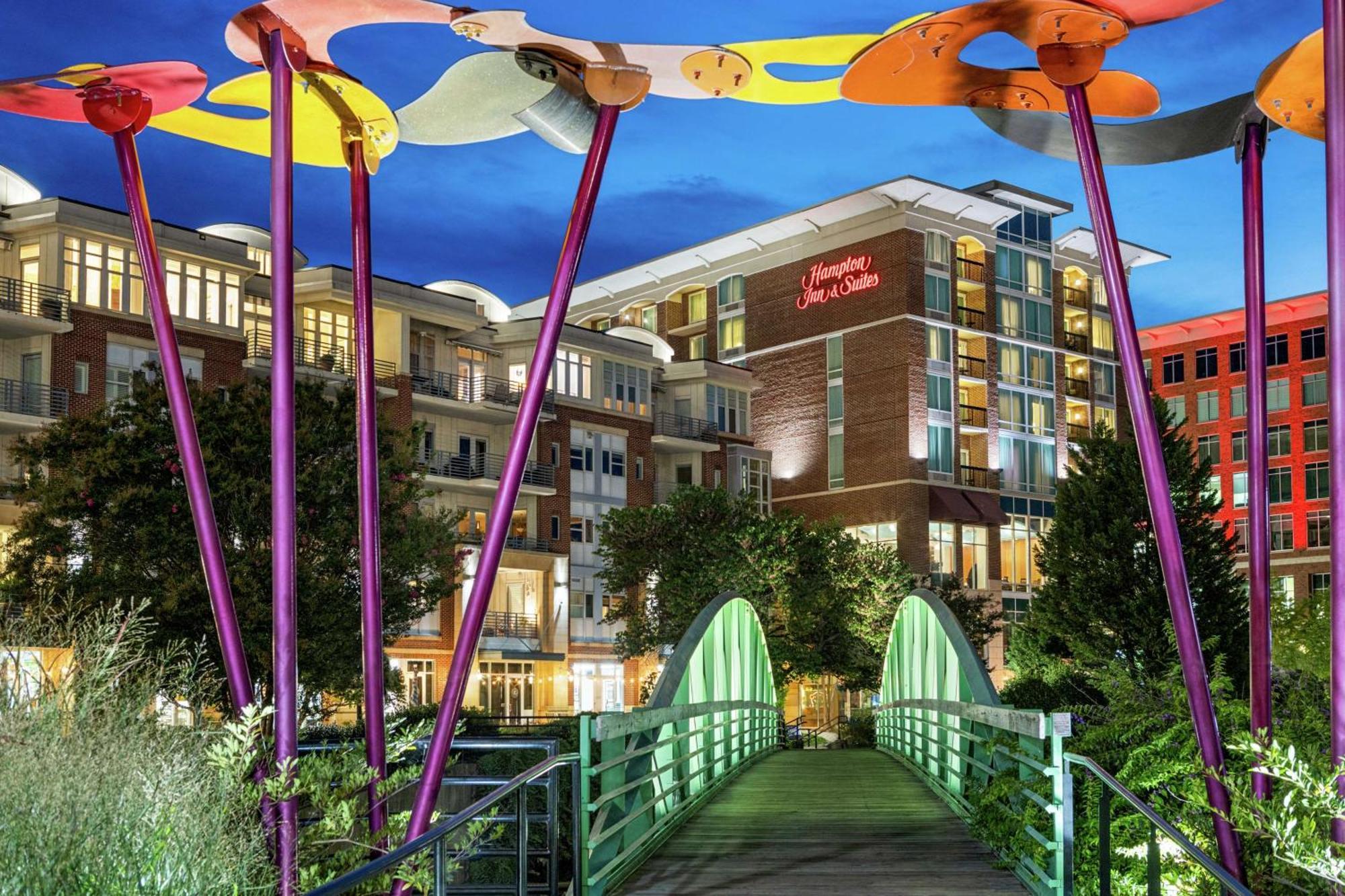 Hampton Inn & Suites Greenville-Downtown-Riverplace מראה חיצוני תמונה